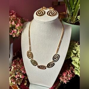 90's Vintage Hypnotic Swirl Avon Bright Gold Jewelry Set